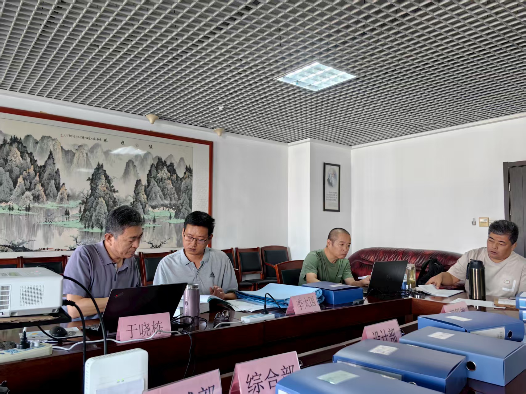 喜訊(xun)！山東(dong)綠泉(quan)環(huan)保(bao)順(shun)利(li)通過2025年(nian)度(du)“三(san)體係(xi)”監督讅覈